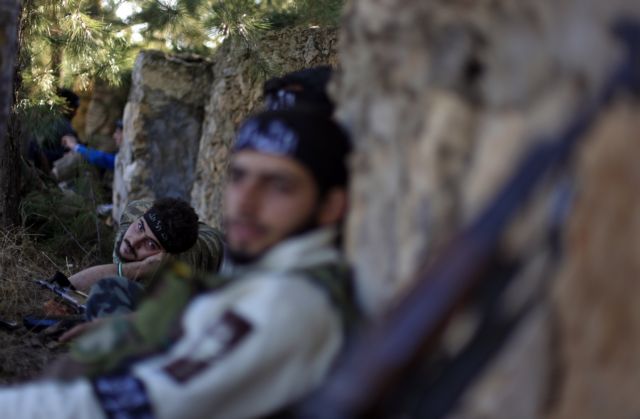 Σύροι αντάρτες κατέλαβαν αεροδρόμιο κοντά στα σύνορα με το Ιράκ, σύμφωνα με ακτιβιστές